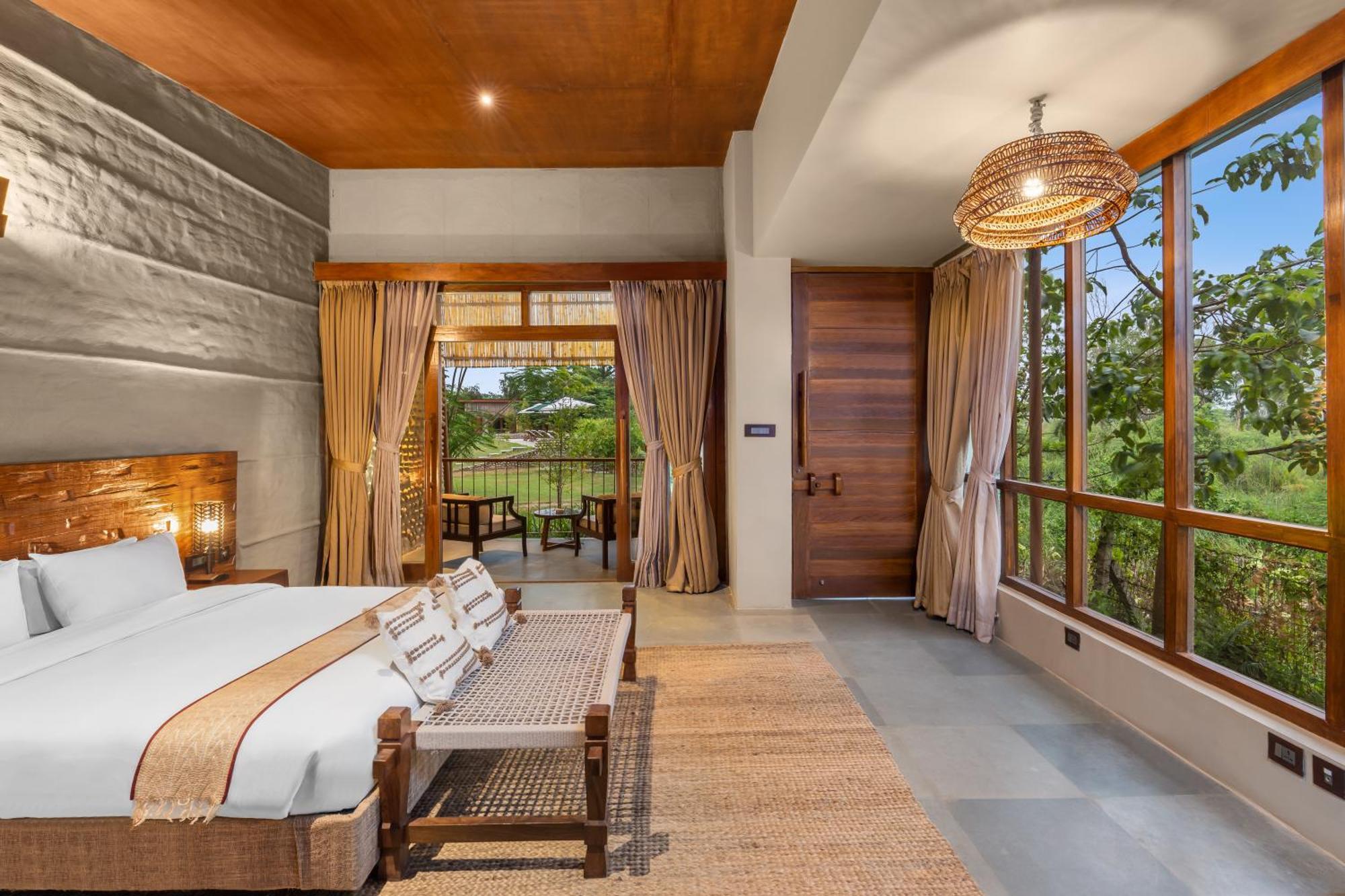 Sanctuary Chitwan National Park Читван Екстериор снимка