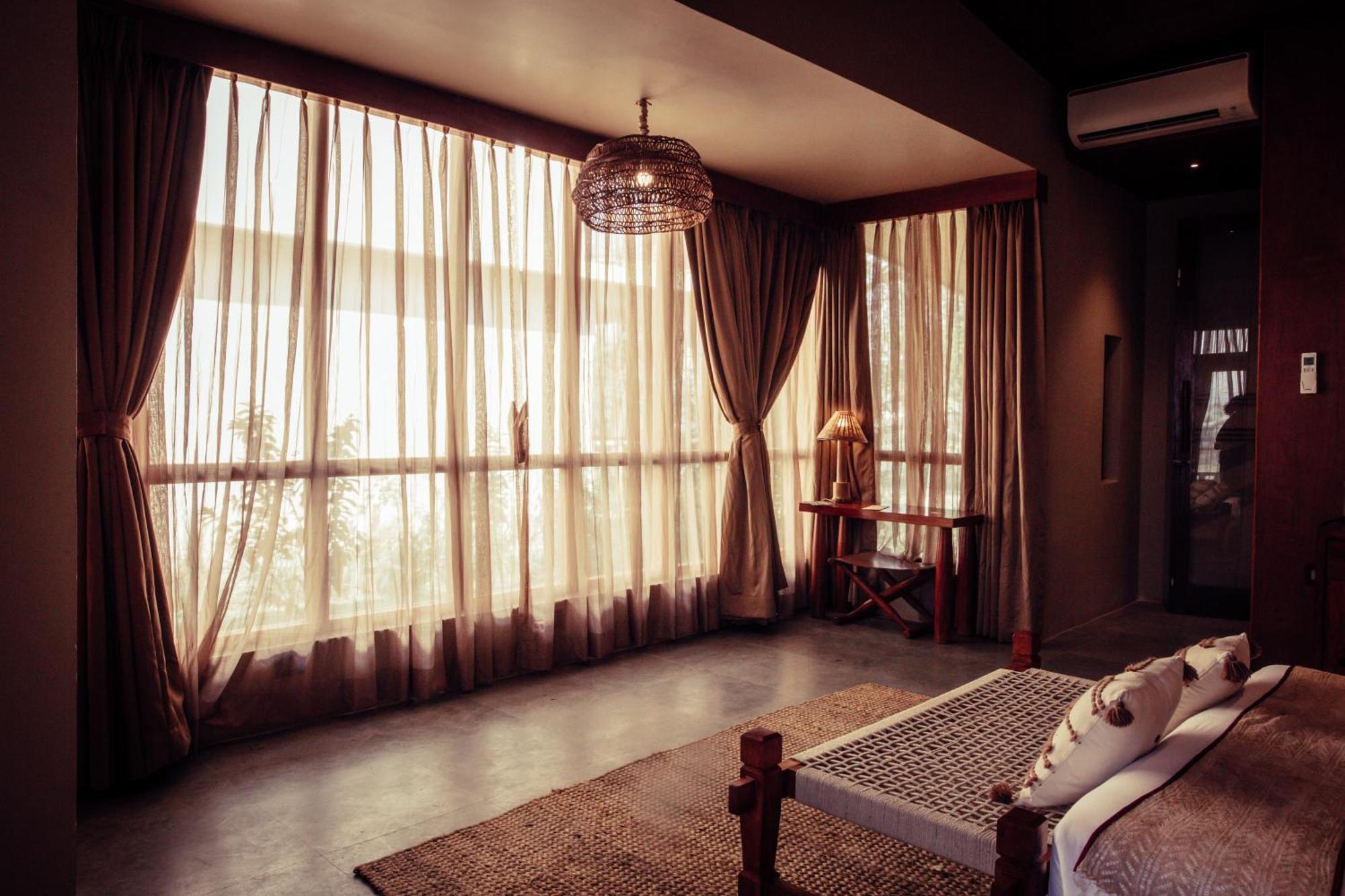Sanctuary Chitwan National Park Читван Екстериор снимка
